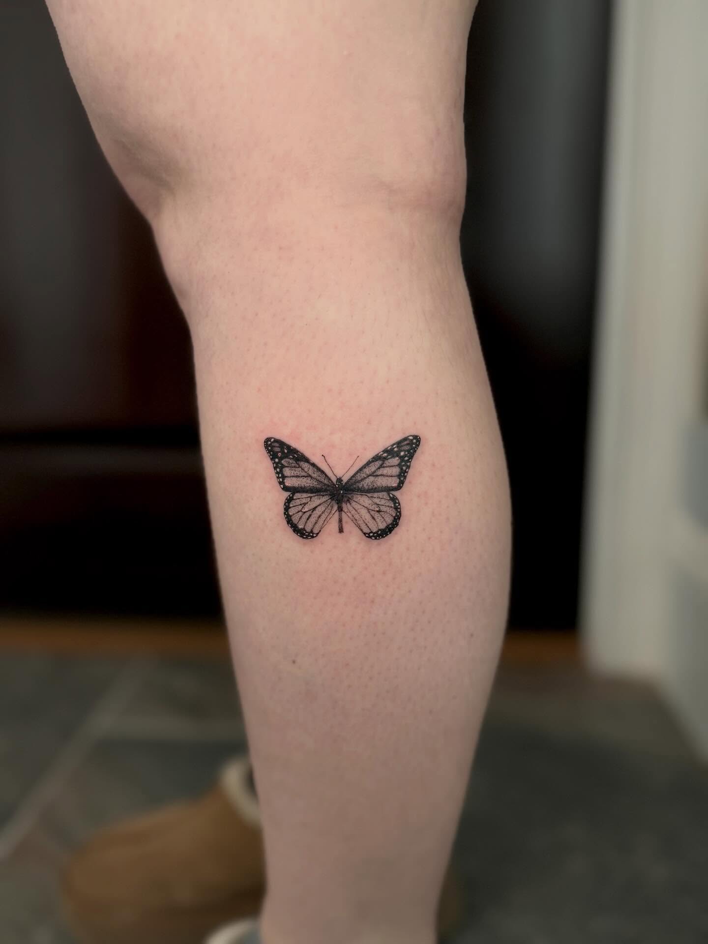 Butterfly fine line tattoo on the forearm by Ana Blatt
