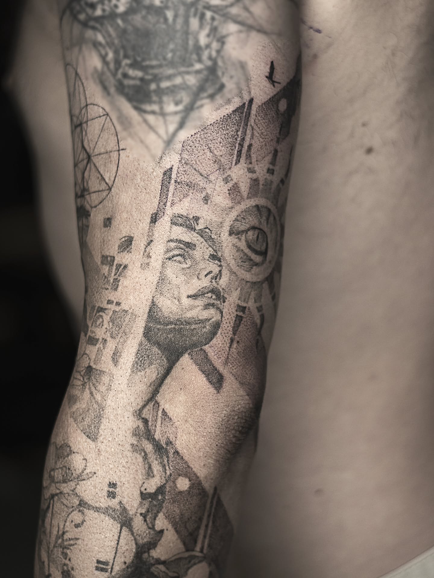 Tattoo by @hinstzart — dotwork, realism