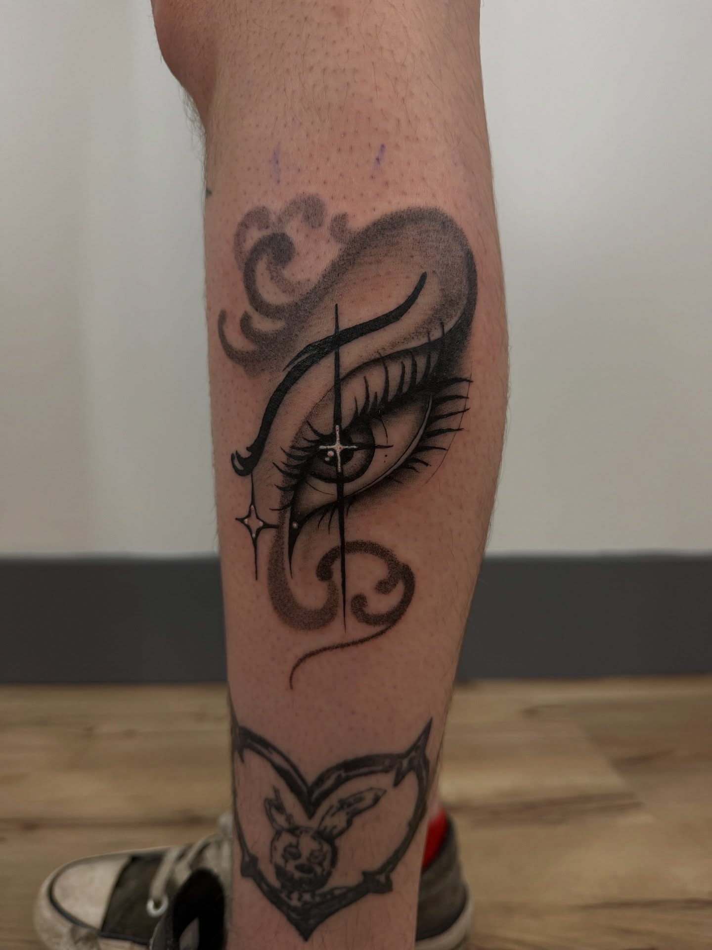 Tattoo by @afondi — black_and_grey