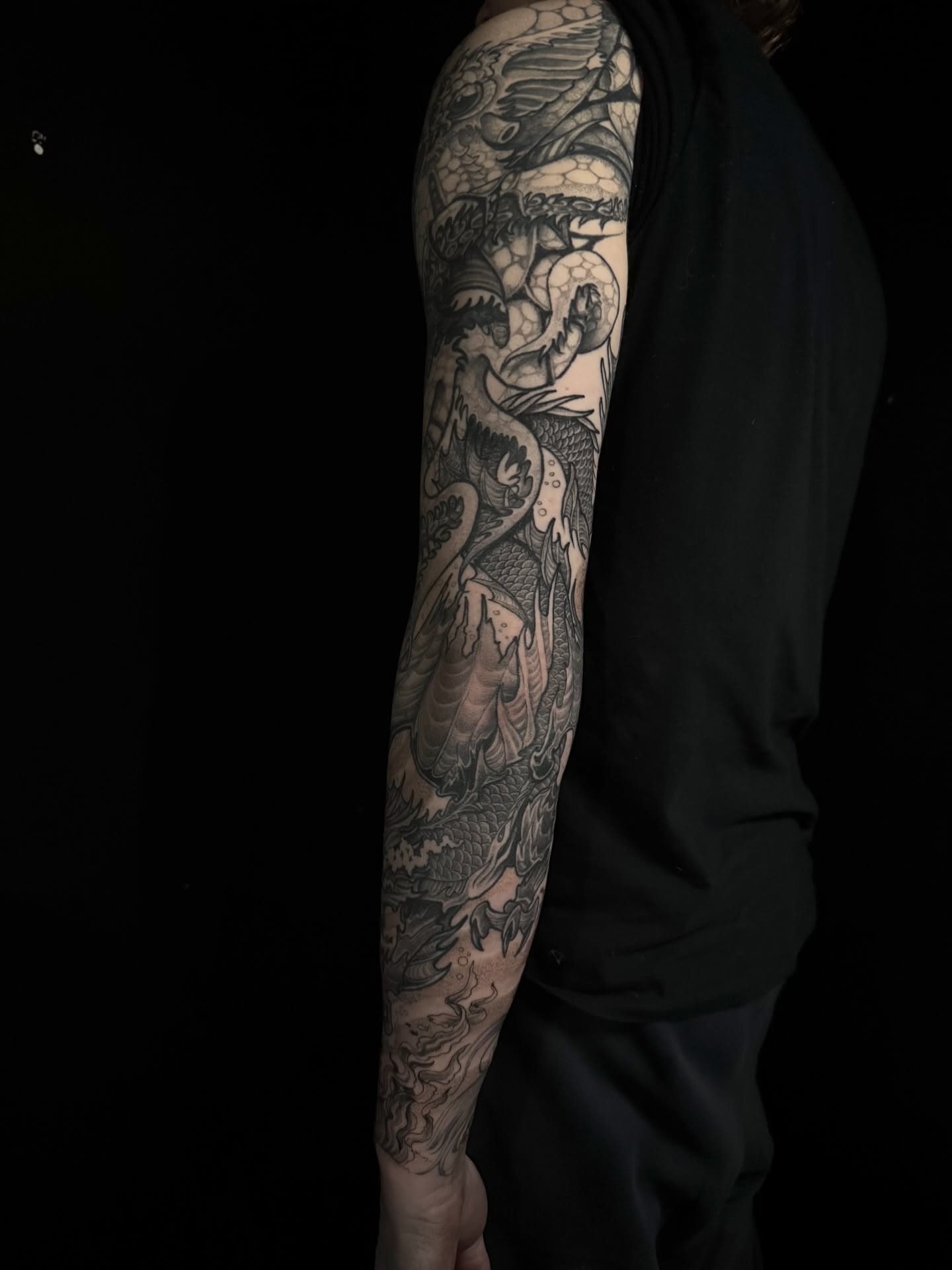 Tattoo by @fragiledagger — black_and_grey, japanese_irezumi