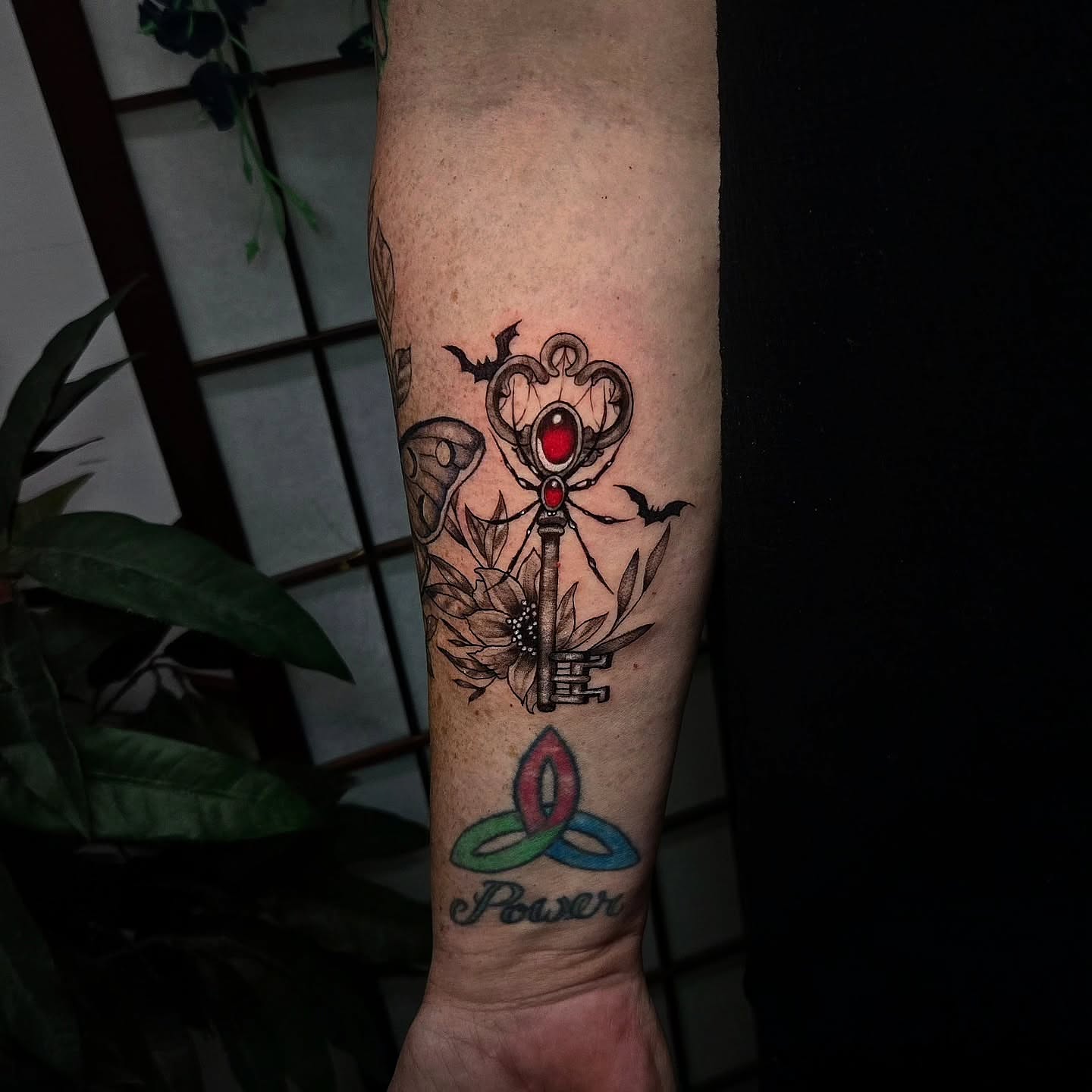 Tattoo by .·:*¨༺ ☽◯☾ ༻¨*:·., Winnipeg, Manitoba