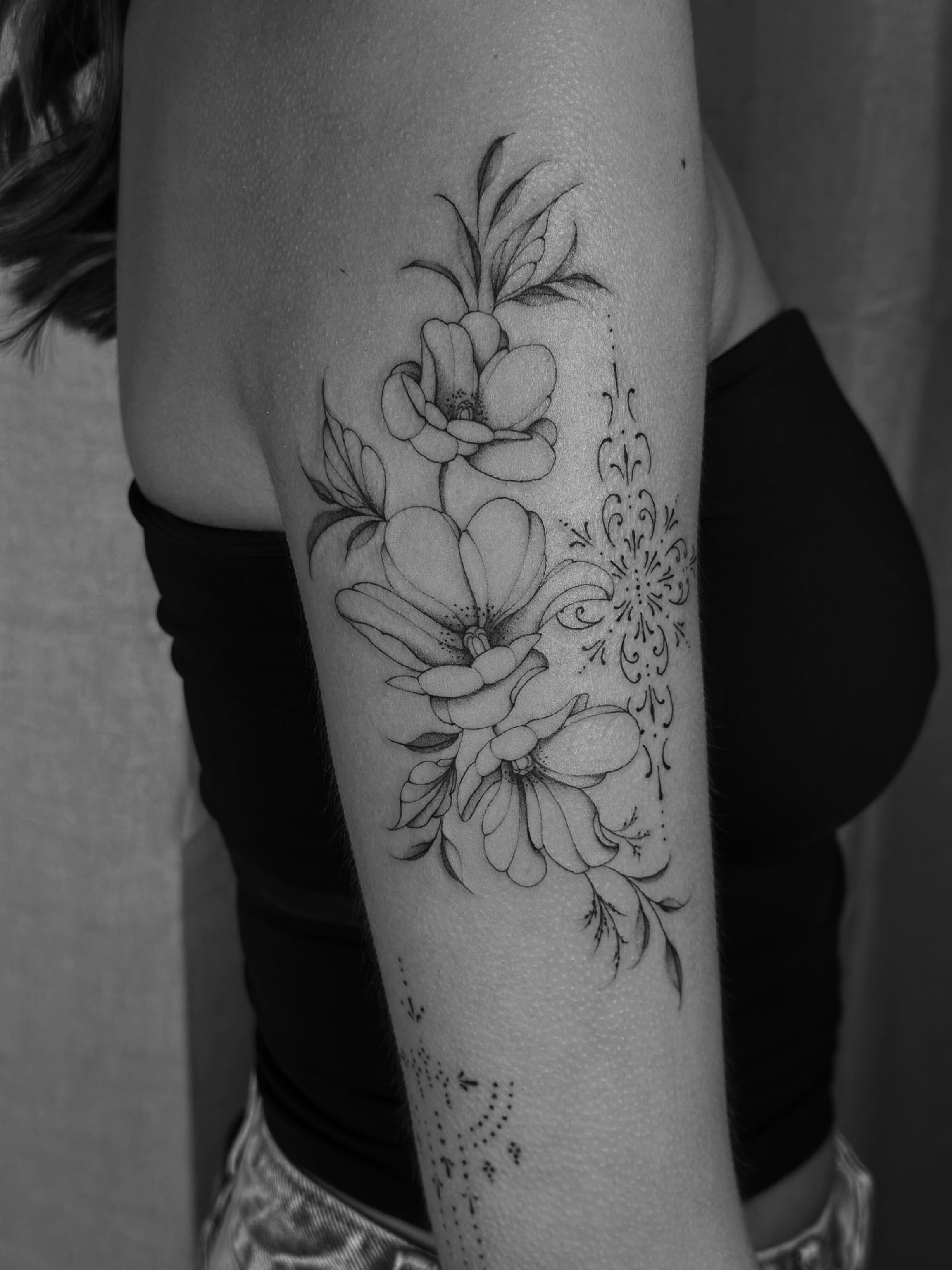 Floral arrangement realism tattoo on the forearm by ꕥ LANA MOON TATU ꕥ