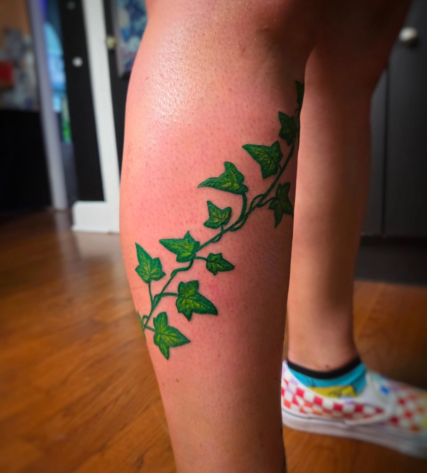 Ivy vine dotwork tattoo on the thigh by Jam ⚡️🐉🖤