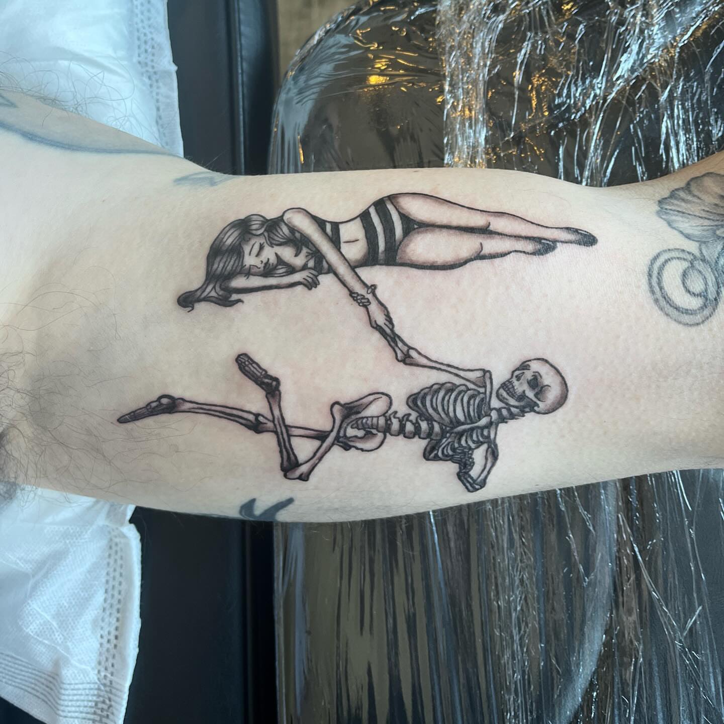 Tattoo by @sarahbellzebub — black_and_grey