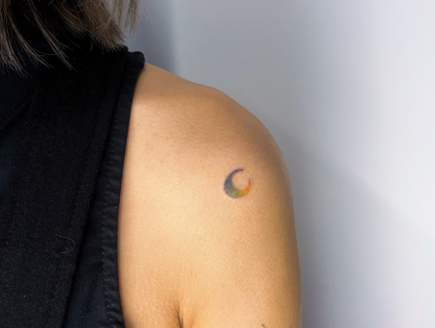Moon dotwork tattoo on the shoulder by @havefun_tattoo
