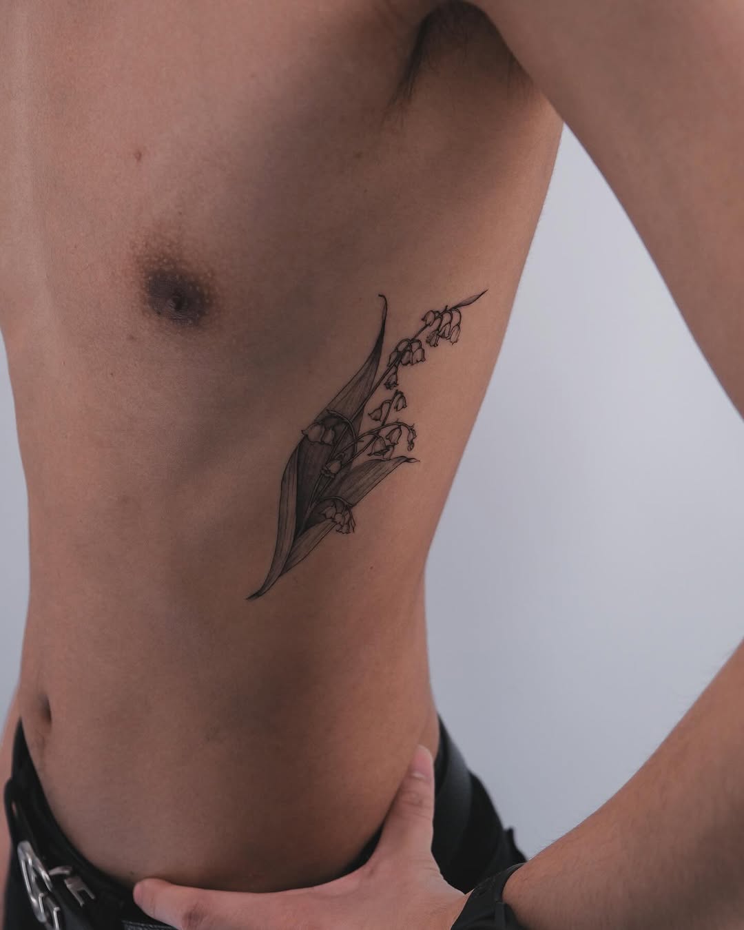 Tattoo by @ezzeink — fine_line, black_and_grey
