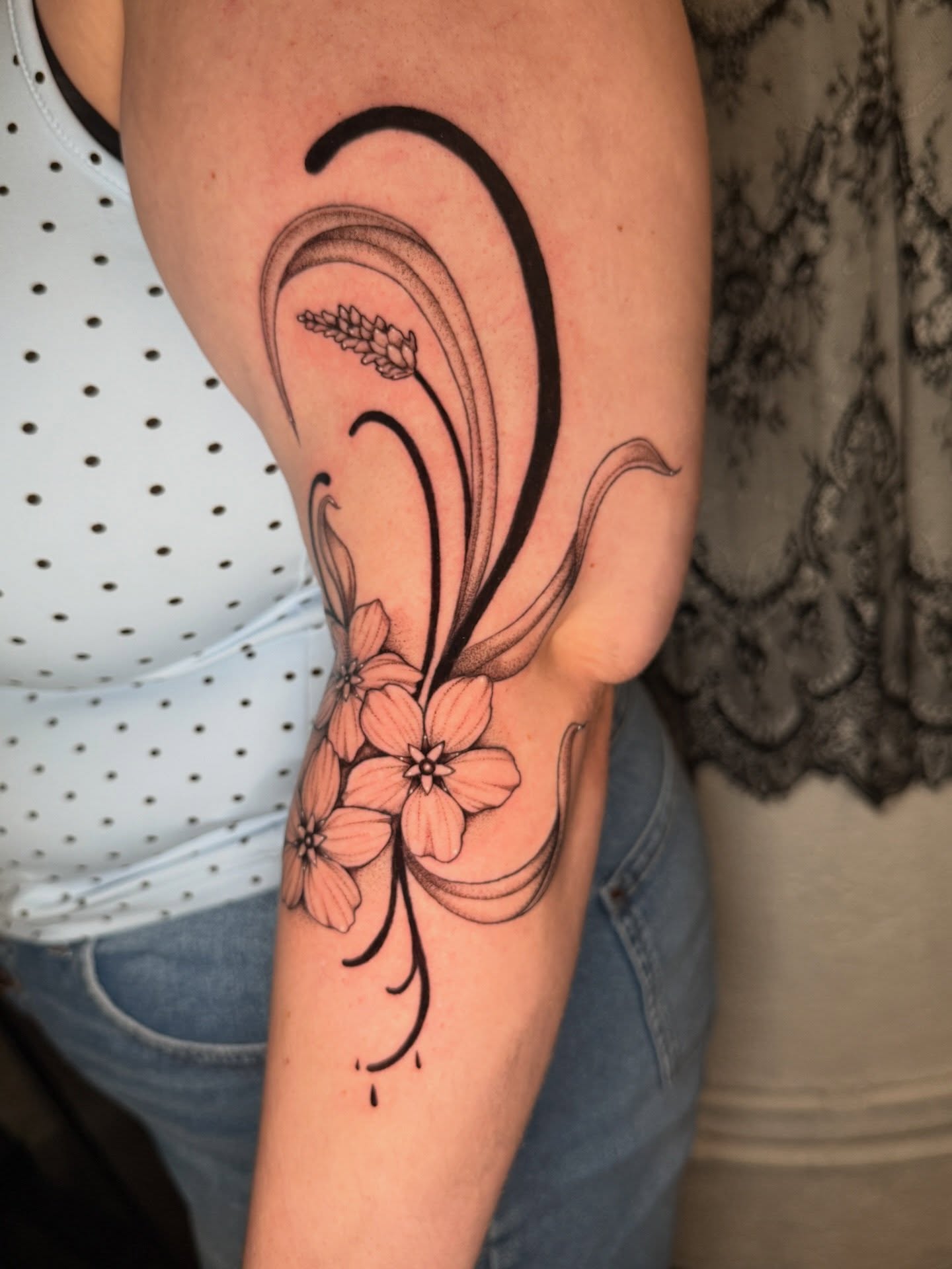 Flowers black and grey tattoo on the forearm by ✨Syreena✨