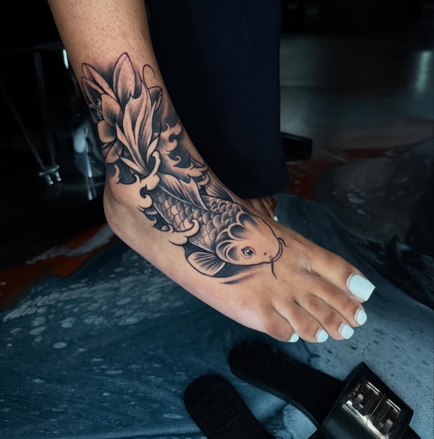 Tattoo by @idrinkink_ — black_and_grey