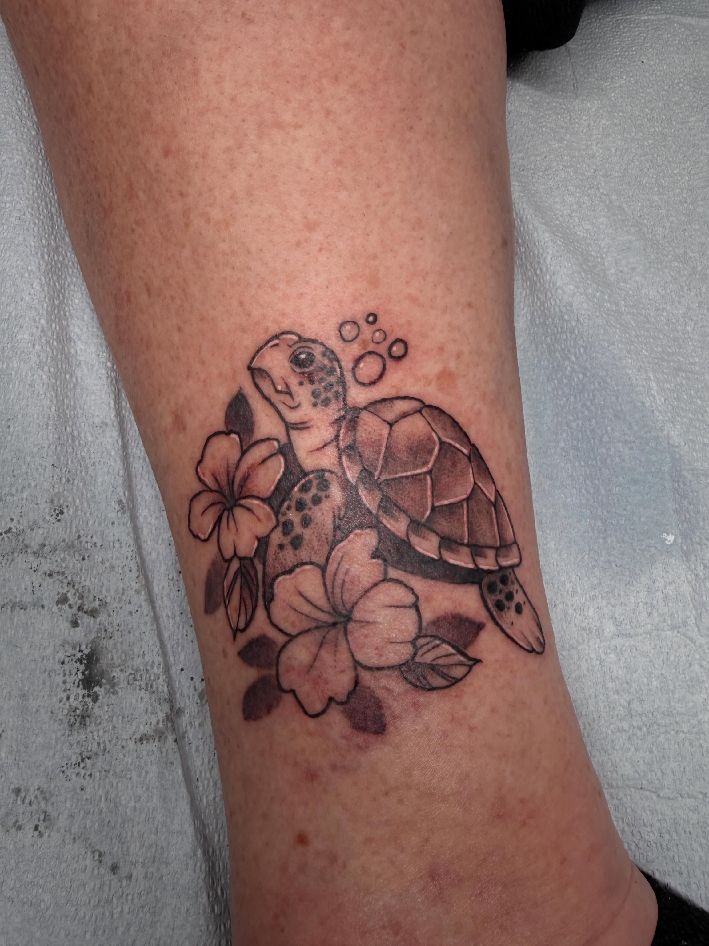 Sea turtle and flowers dotwork tattoo on the forearm by 🦋ｊｅｓｓｉｃａ  f  o  x🦋, Nashville, Tennessee