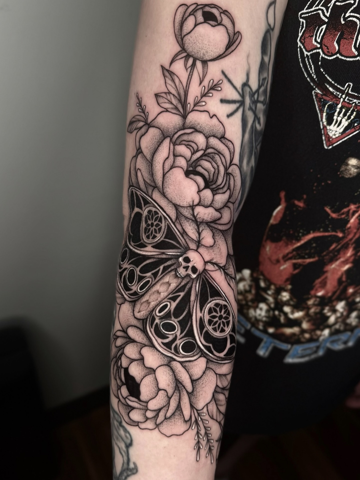 Tattoo by @kys_ink — dotwork, black_and_grey