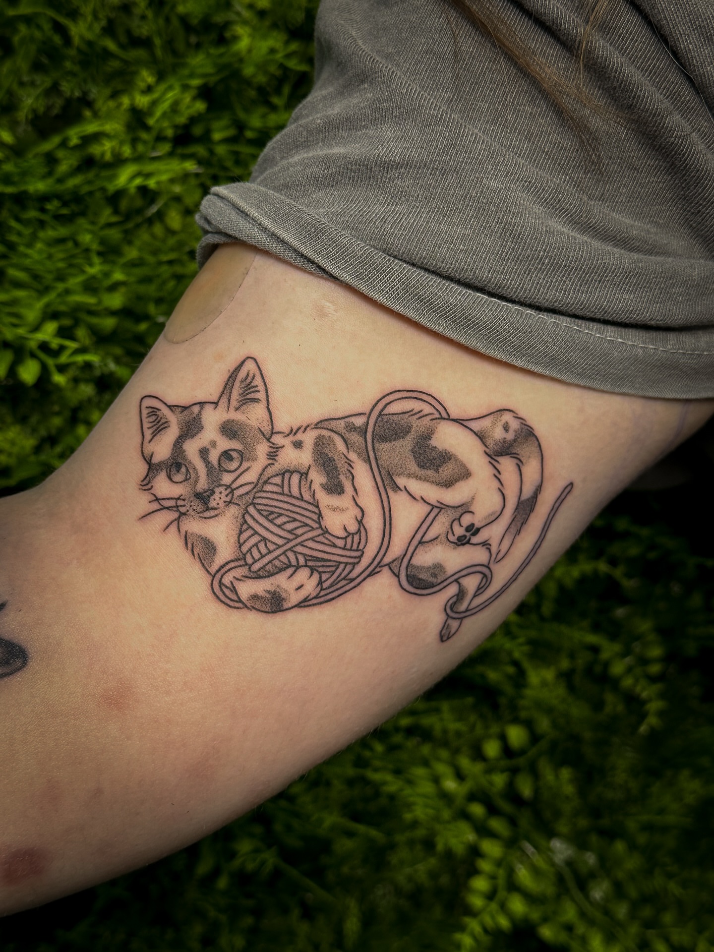 Tattoo by @rachtats โ black_and_grey