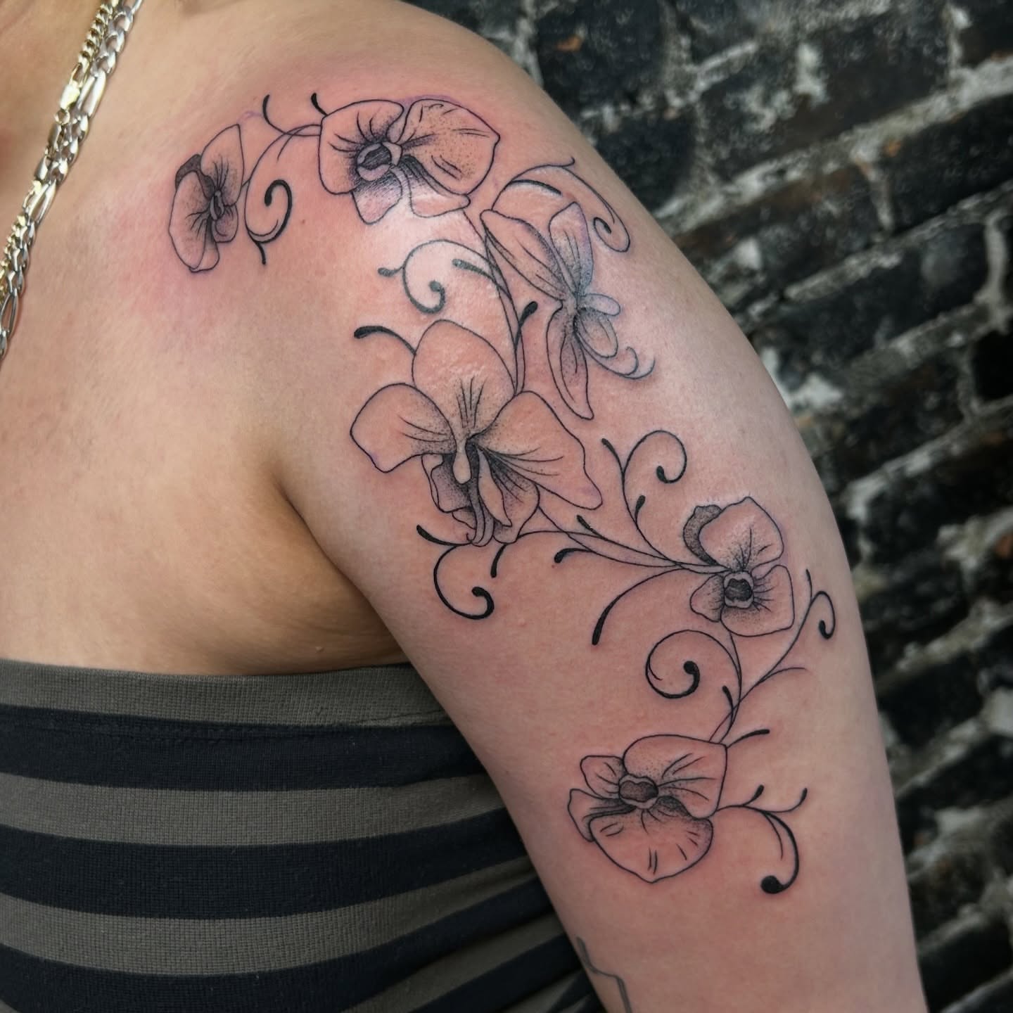 Tattoo by @kikicantdraw โ black_and_grey
