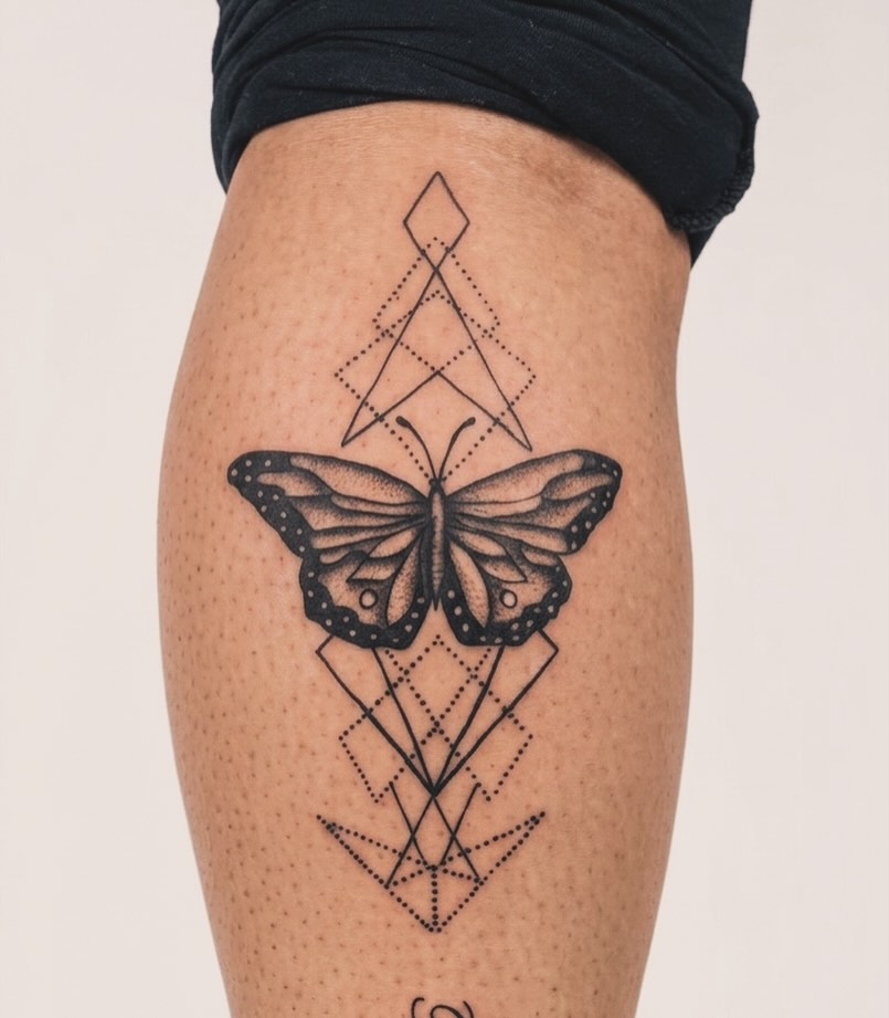 Tattoo by @tattoos_jara β geometric, dotwork