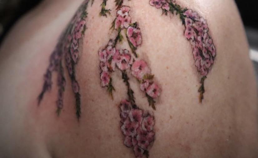 Tattoo by @babydolltats โ dotwork