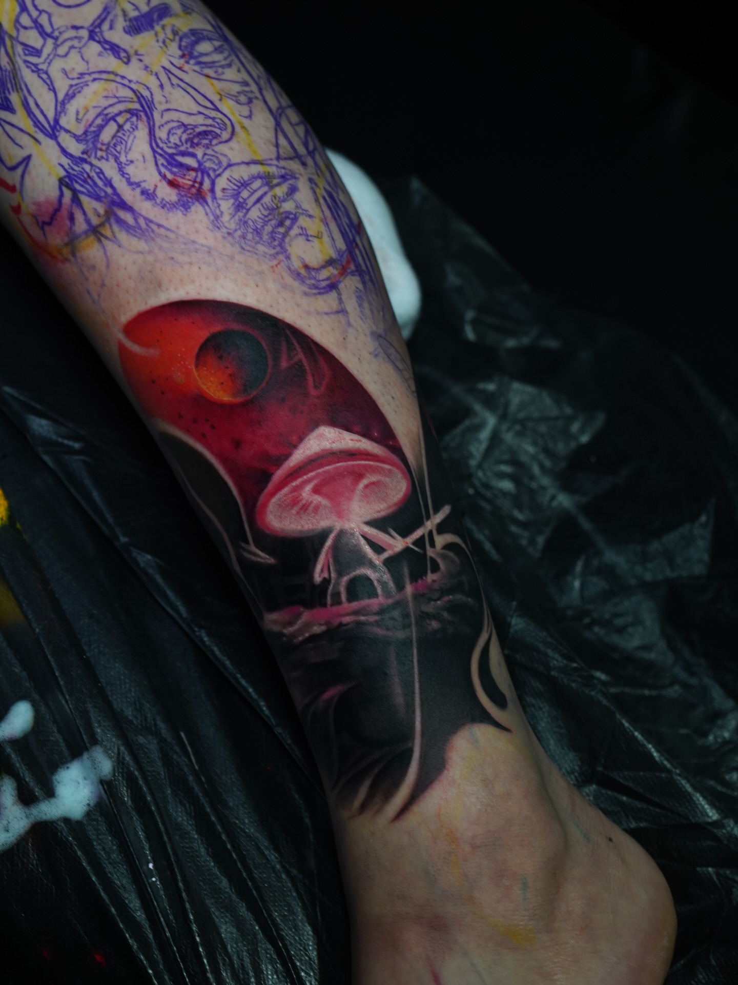 Tattoo by @fa.inkk — realism, dotwork
