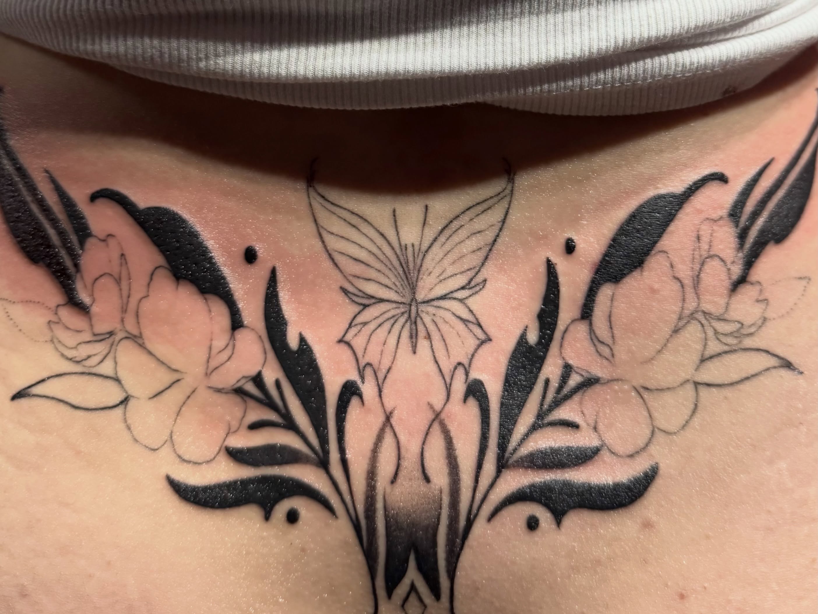 Tattoo by @dante_srs — black_and_grey