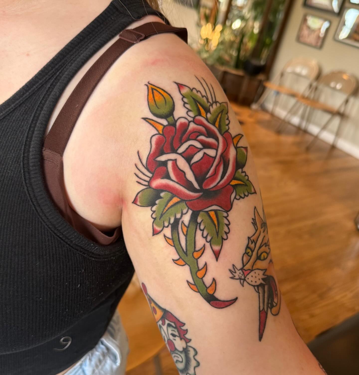 Rose American traditional tattoo on the shoulder by M