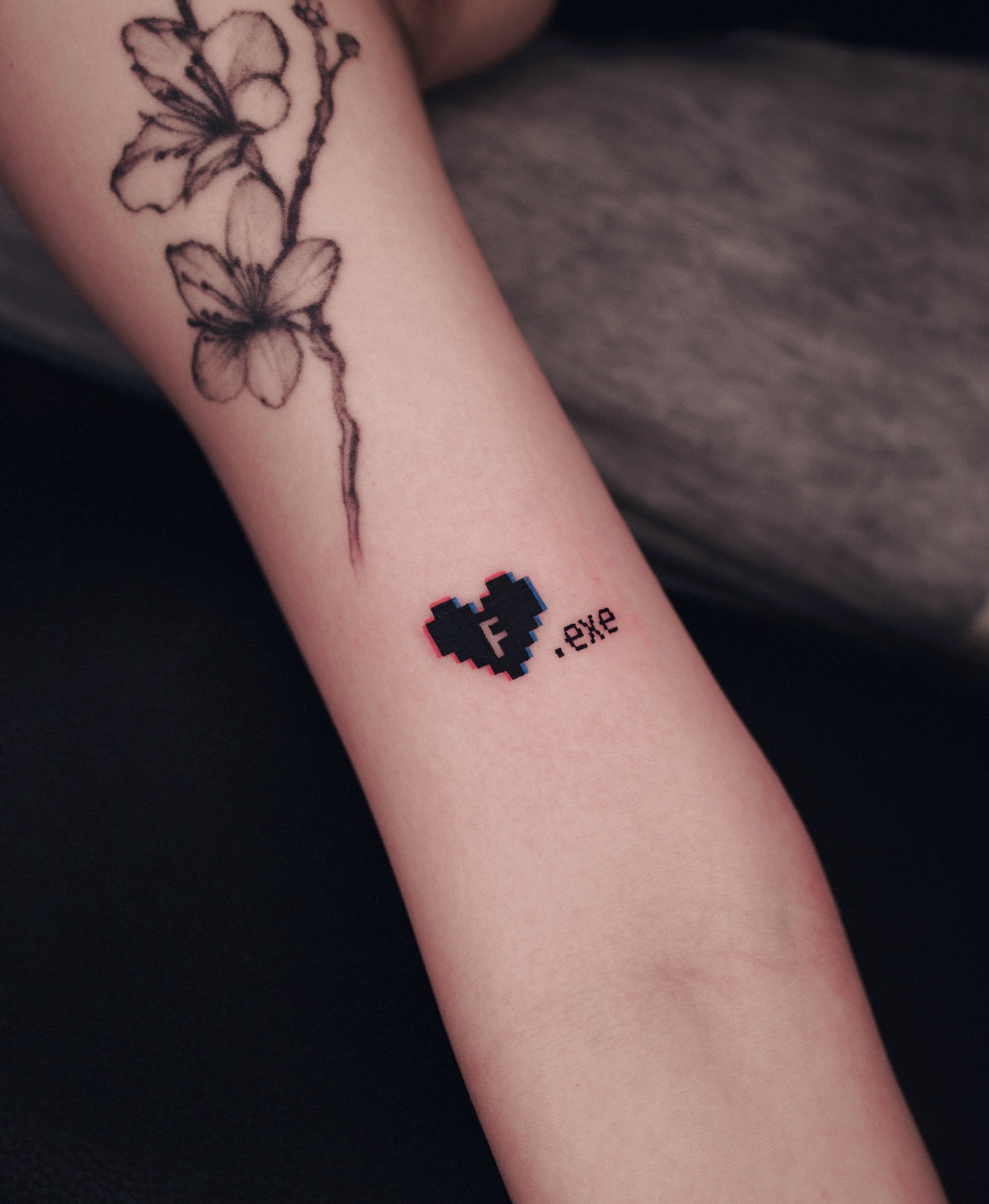 Tattoo by @19_tattooer — dotwork
