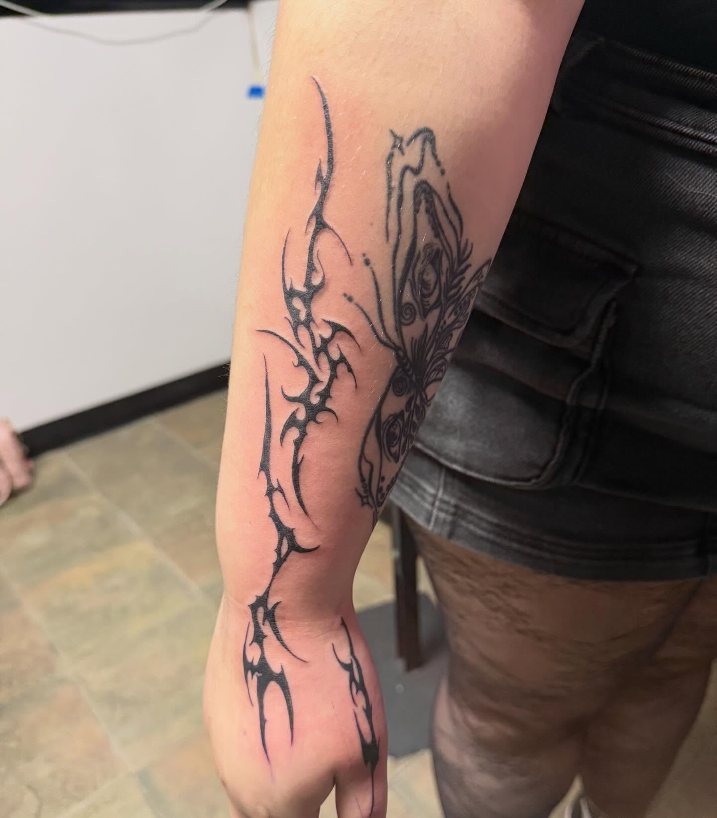 Tattoo by @haileysharpstabs — tribal