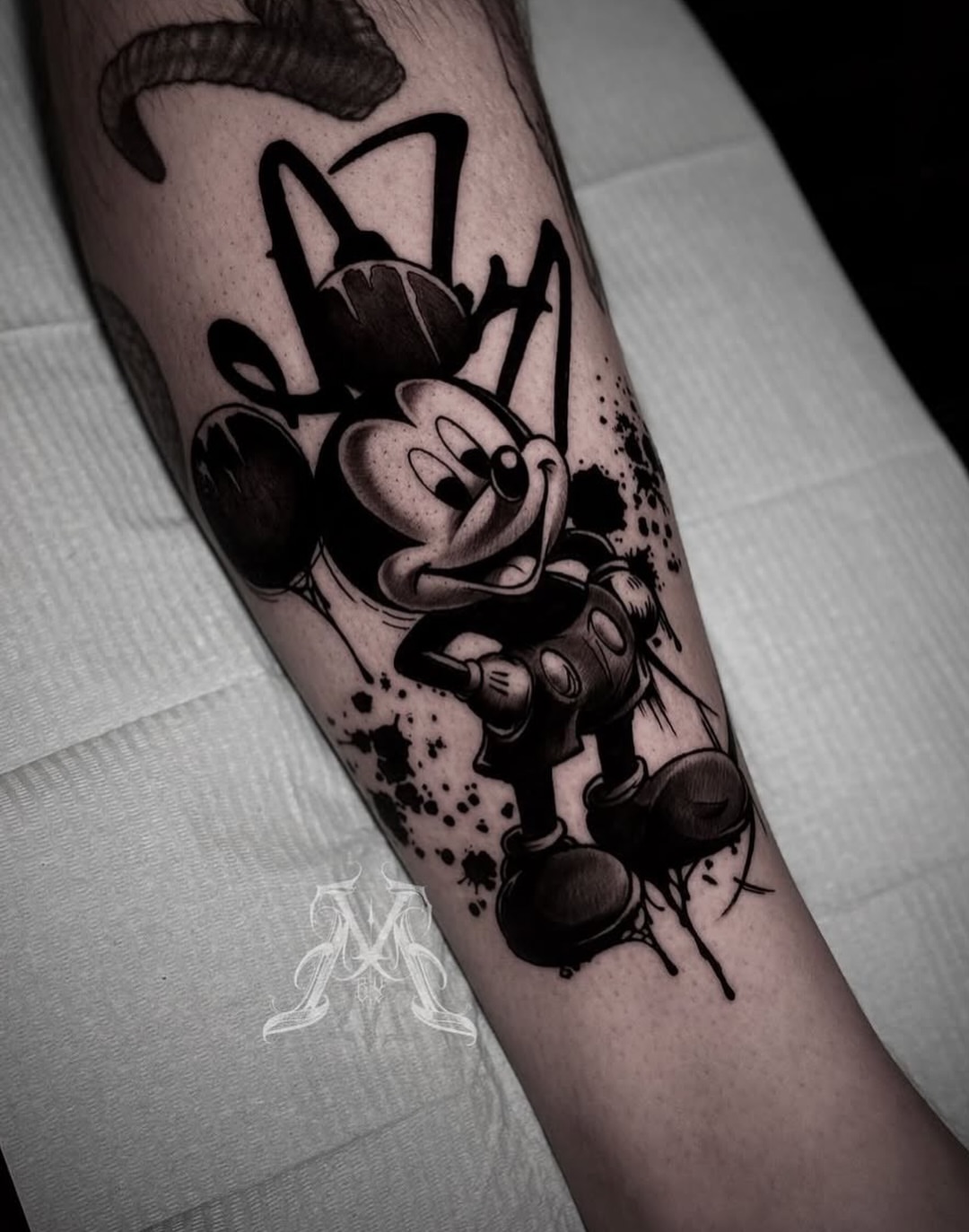 Tattoo by @tiaberrys — black_and_grey, realism