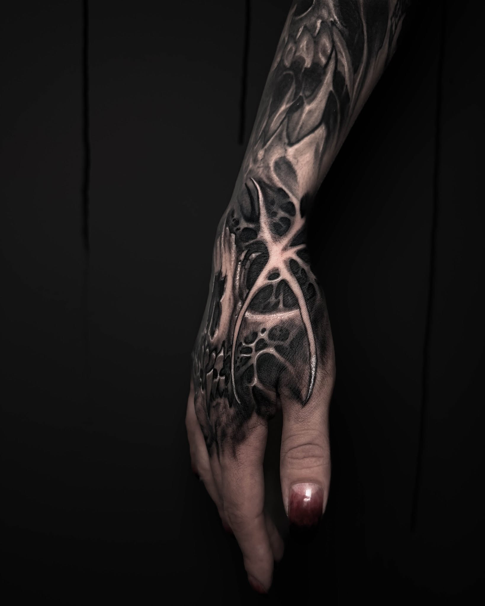 Tattoo by @brunomorettitattoo — black_and_grey, geometric