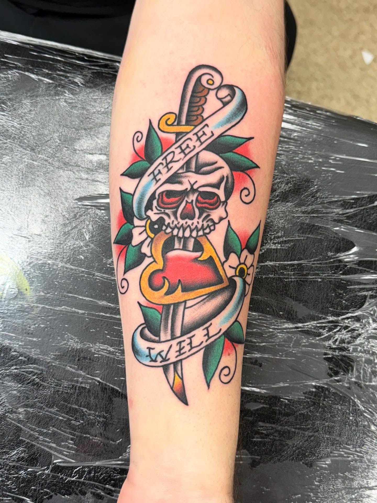 Tattoo by @coldirontattoo — american_traditional