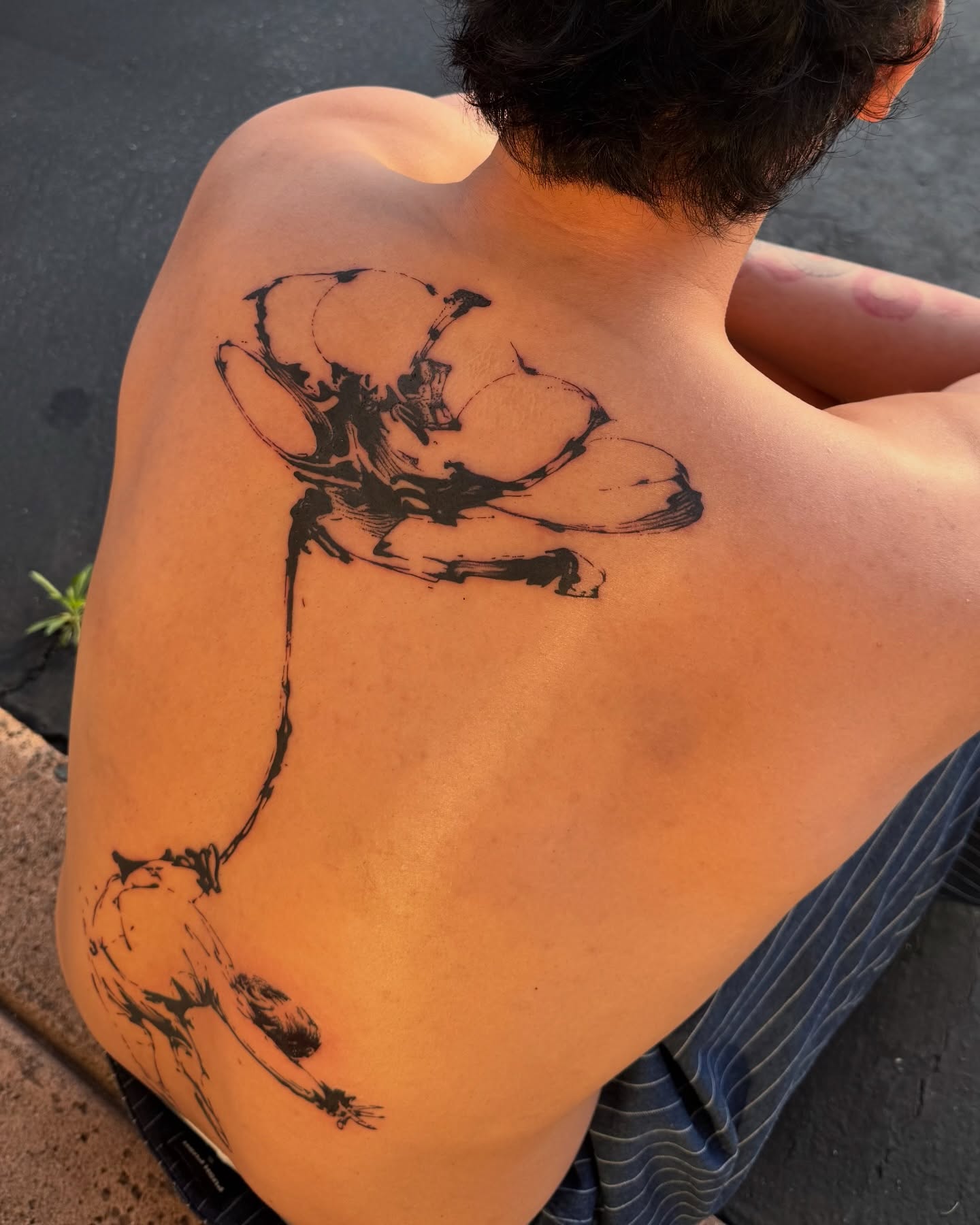 Abstract figure dotwork tattoo on the back by alyssa ⋆₊ ♱