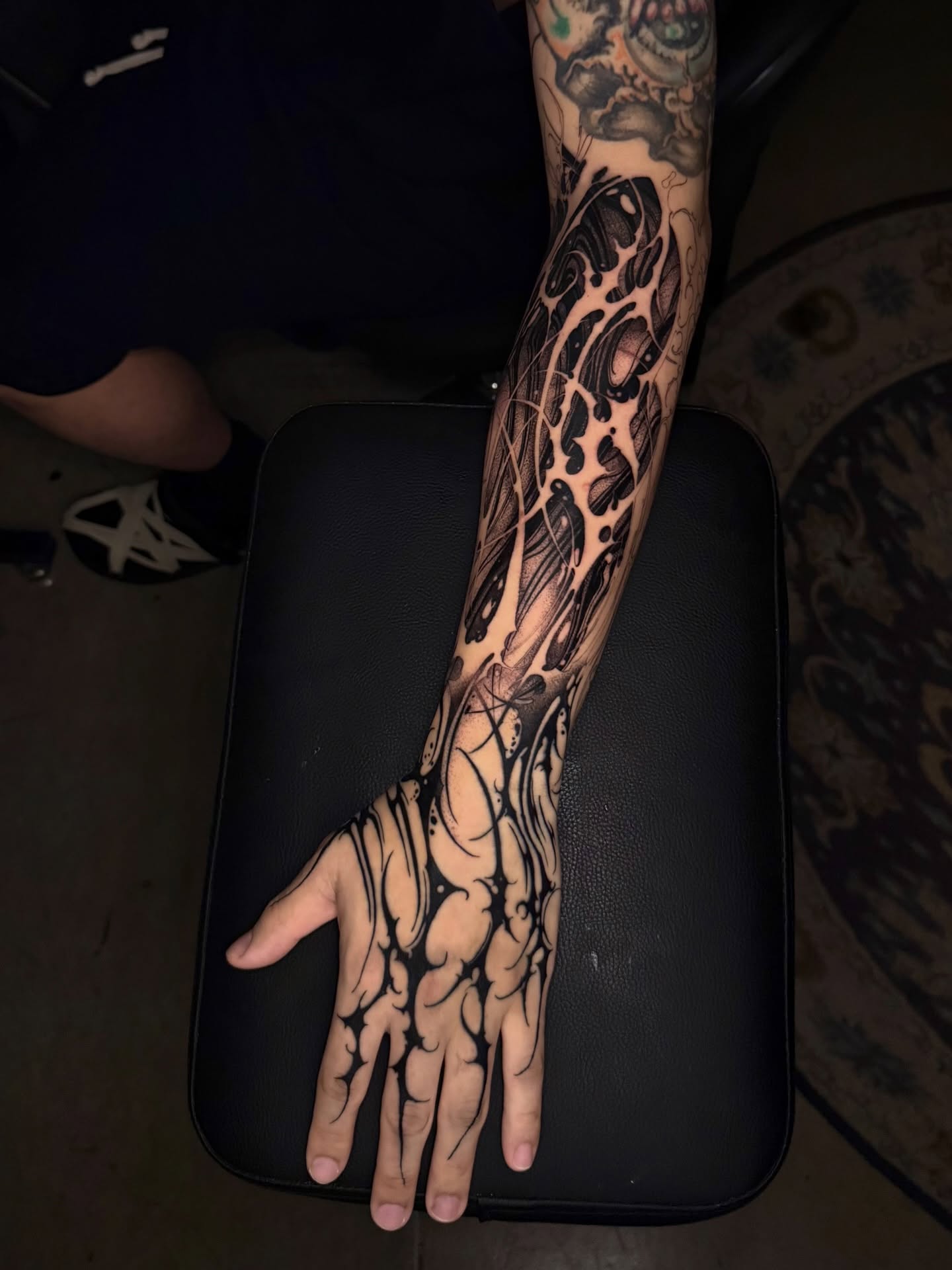 Tattoo by @voldblk — black_and_grey, geometric