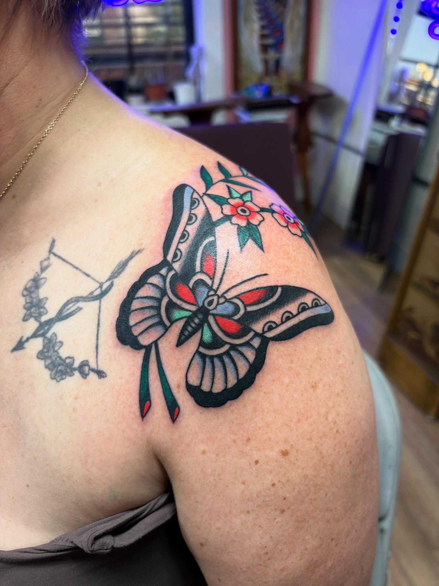 Tattoo by @homesicktat2 — american_traditional