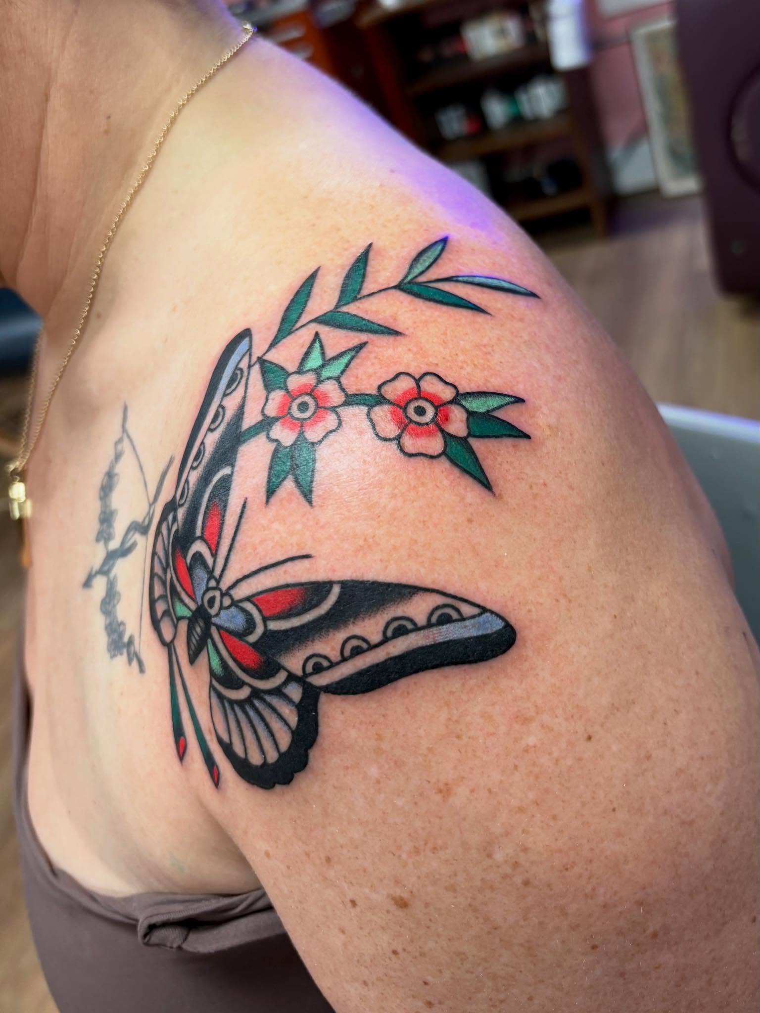 Tattoo by @homesicktat2 — american_traditional