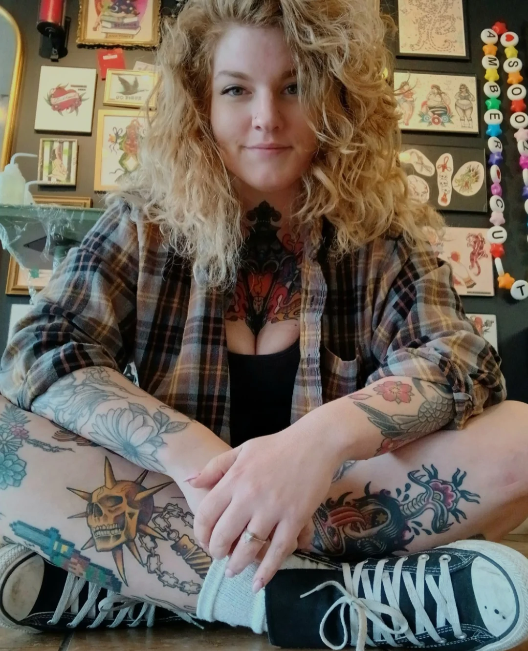 Tattooed legs American traditional tattoo on the leg by Amber Tattoos