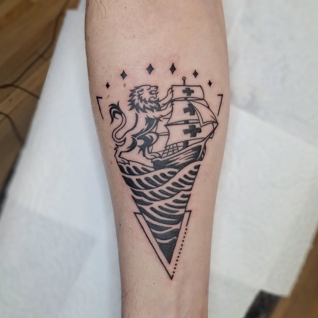 Tattoo by @makaylaawaffle — blackwork, geometric