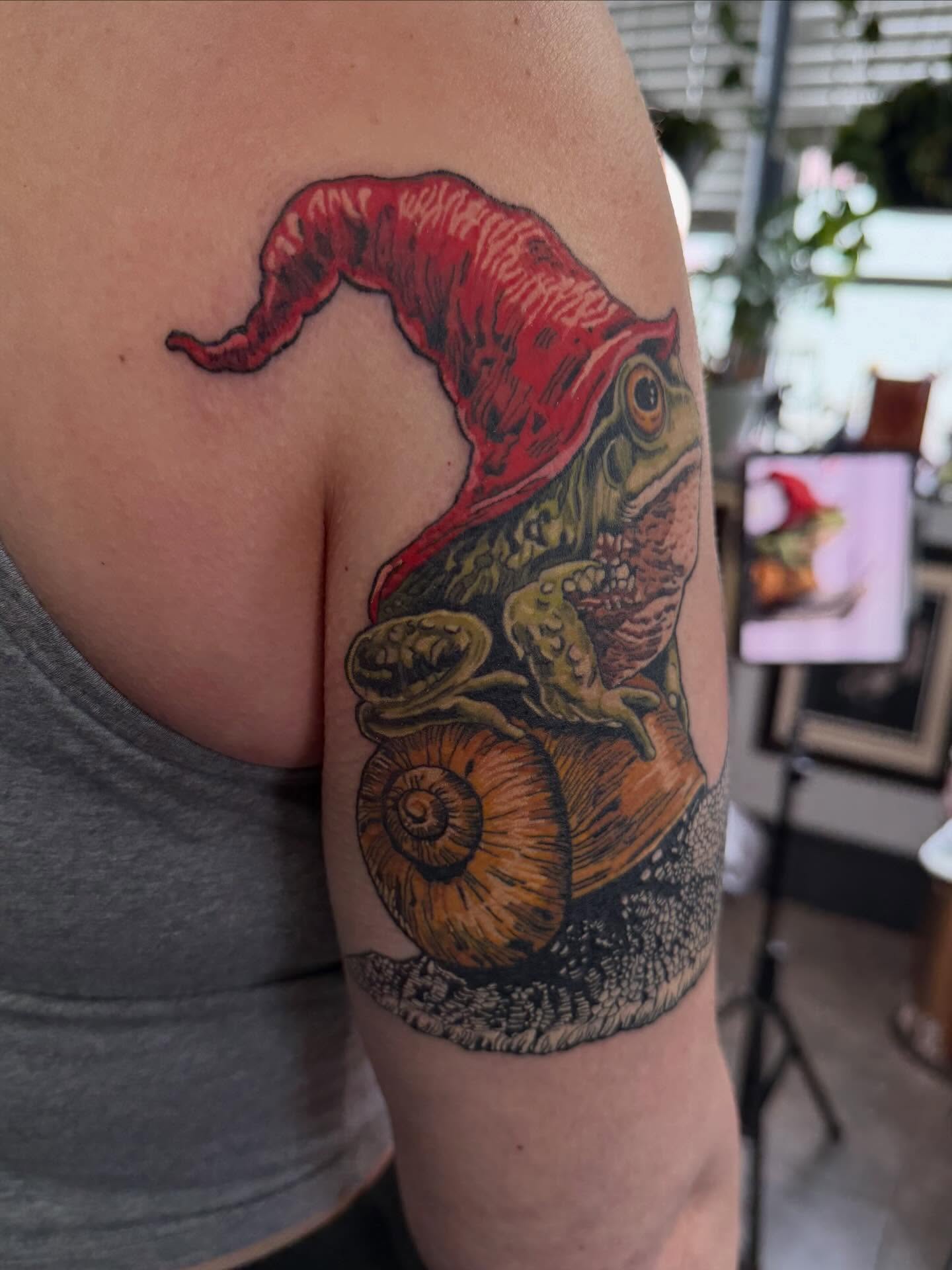 Snail and lizard realism tattoo on the forearm by Babes
