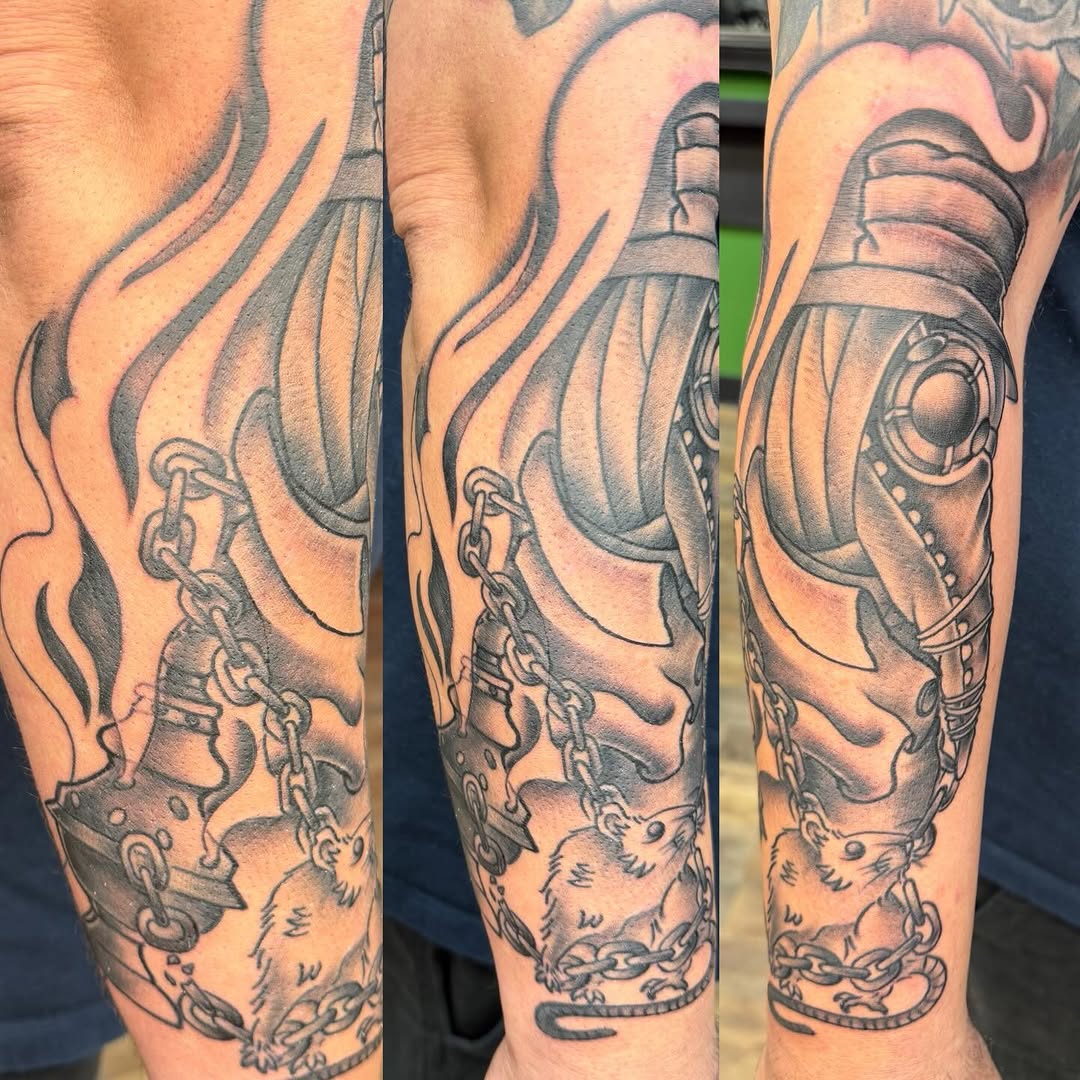 Tattoo by @diamondtigertattoo — black_and_grey, realism