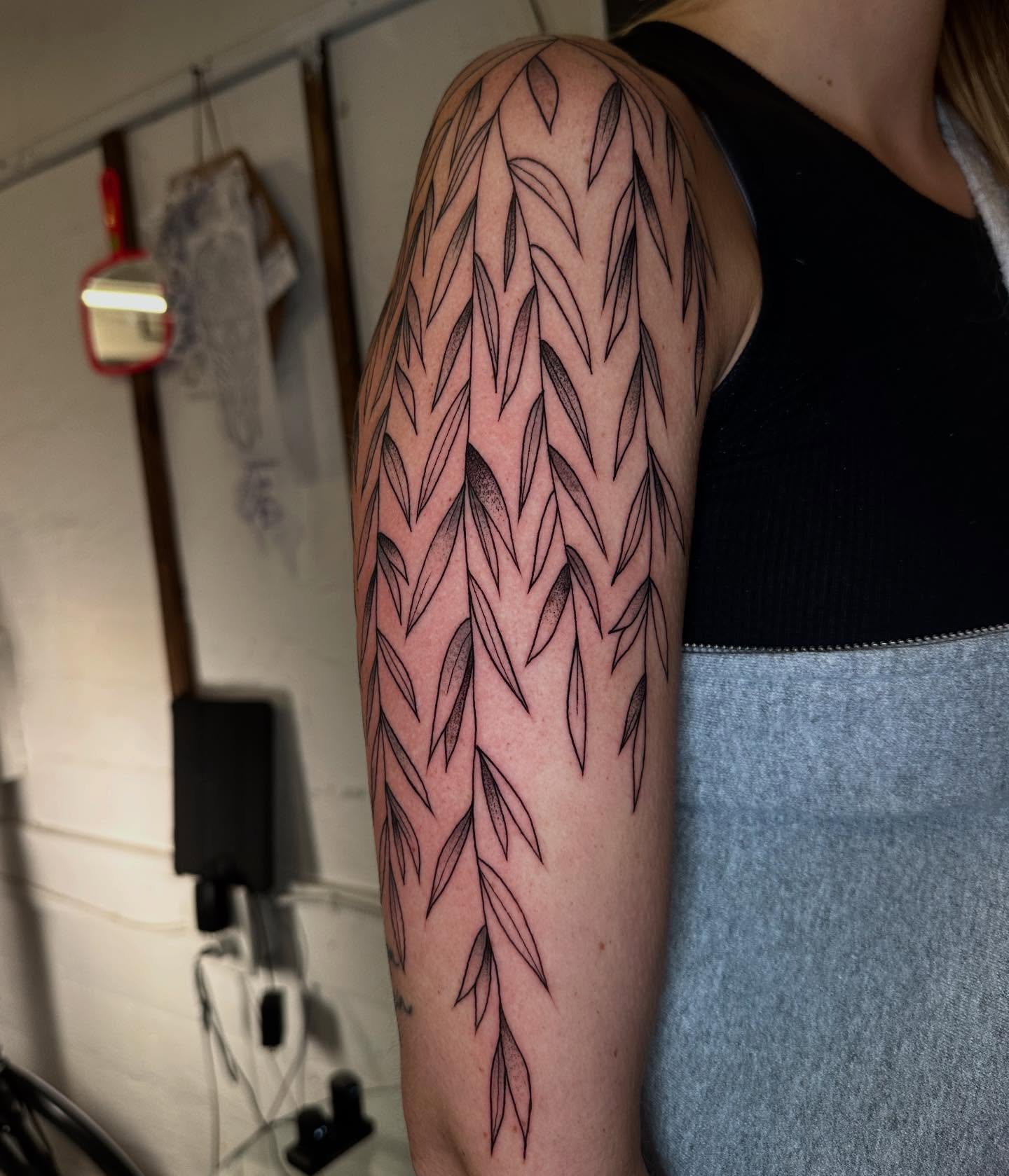 Leaf pattern black and grey tattoo on the forearm by 𝕳𝖆𝖓𝖓𝖆𝖍 𝕮𝖆𝖓𝖋𝖎𝖊𝖑𝖉 ✨ Memphis Tattoo Artist, Memphis, Tennessee