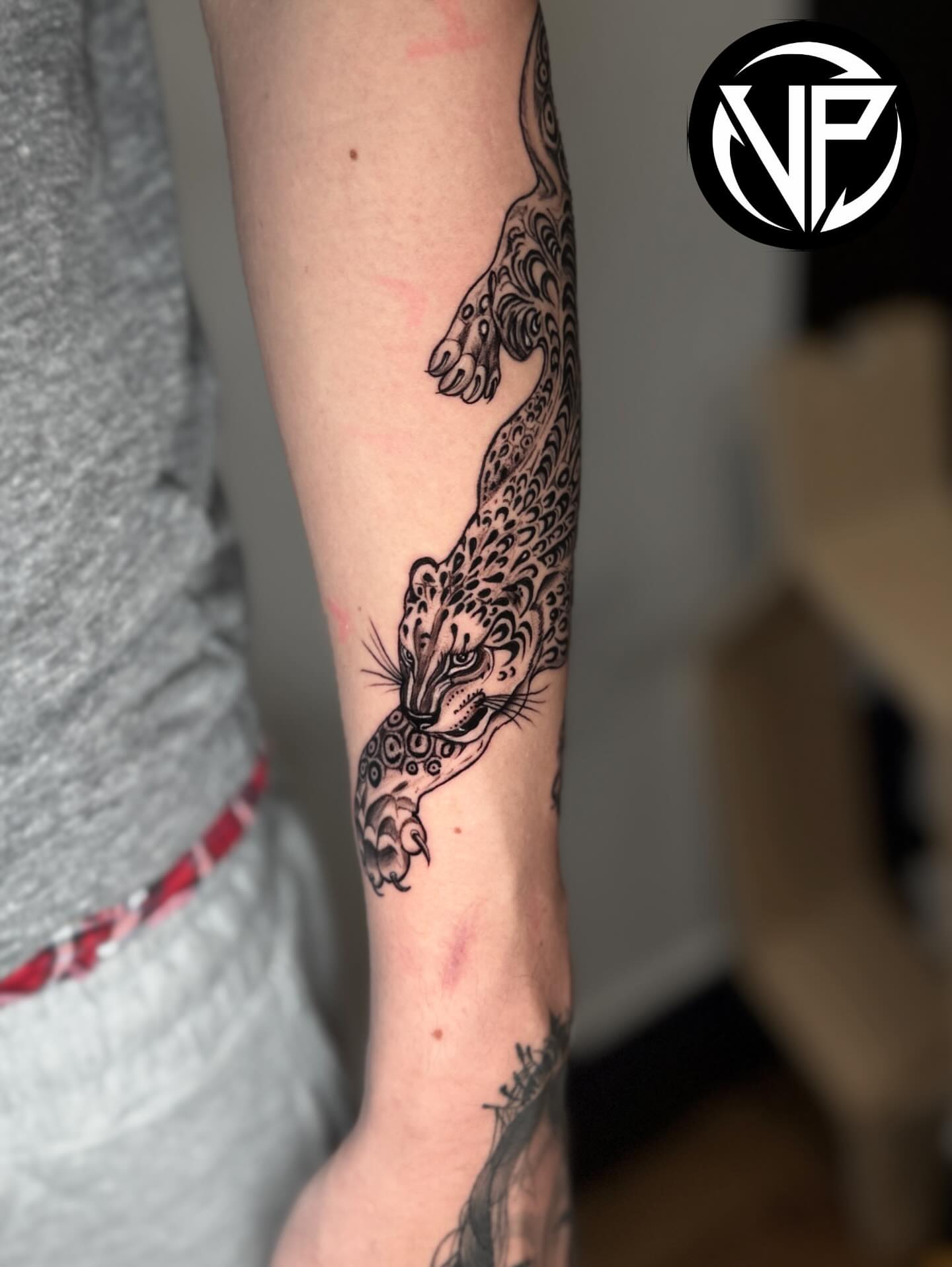 Tattoo by @vu.holistic — black_and_grey