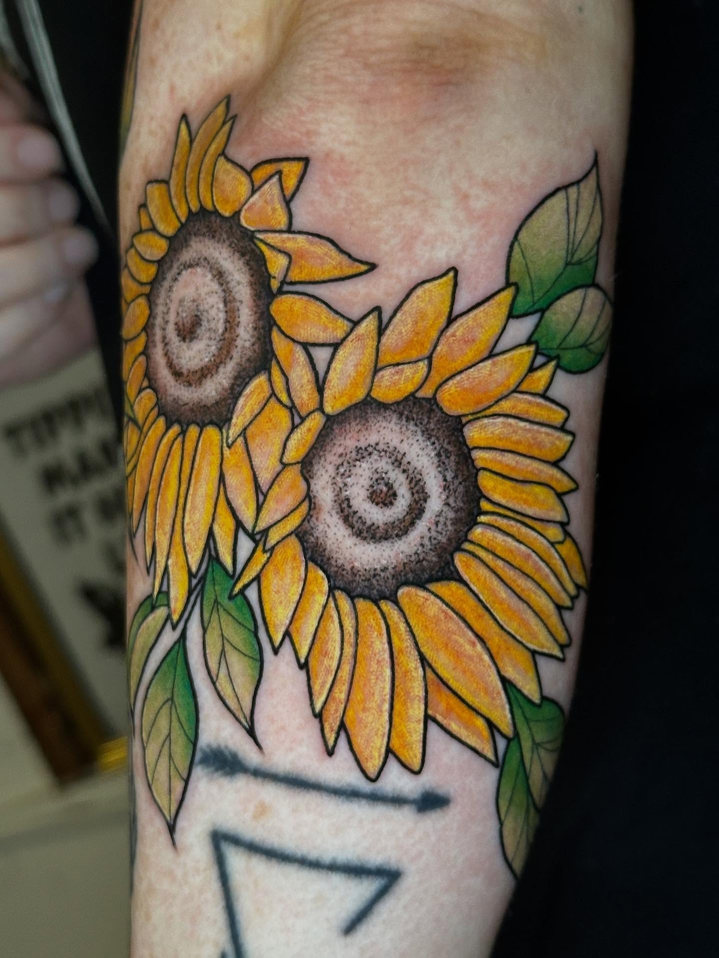 Sunflowers dotwork tattoo on the forearm by 𝕳𝖆𝖓𝖓𝖆𝖍 𝕮𝖆𝖓𝖋𝖎𝖊𝖑𝖉 ✨ Memphis Tattoo Artist, Memphis, Tennessee