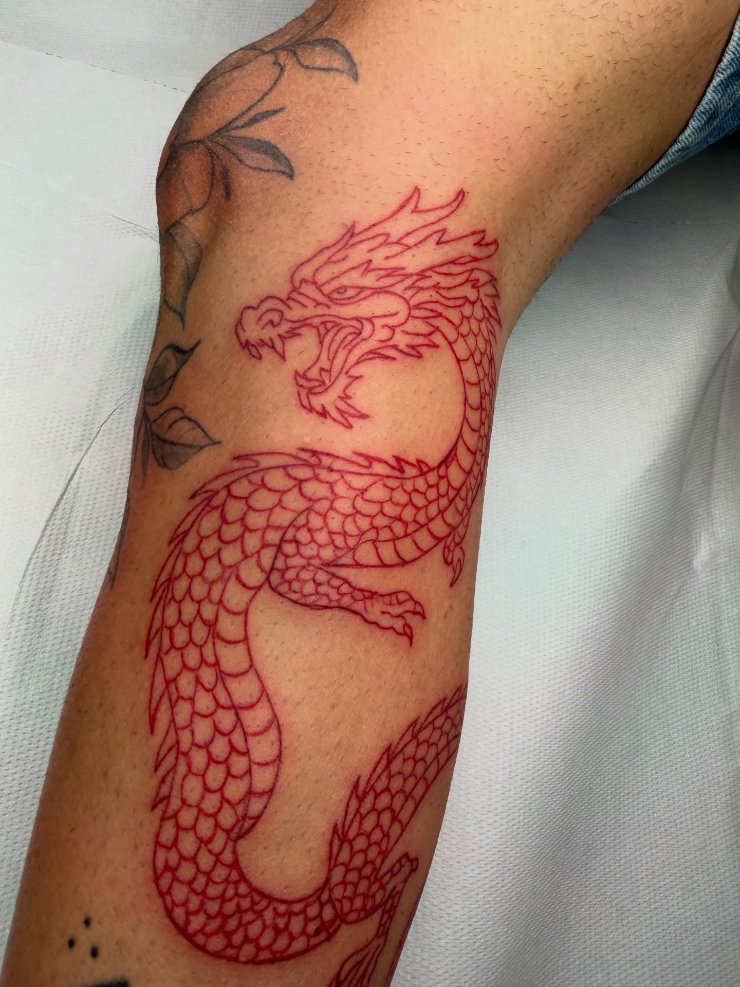 Tattoo by @ferraratattooo — geometric