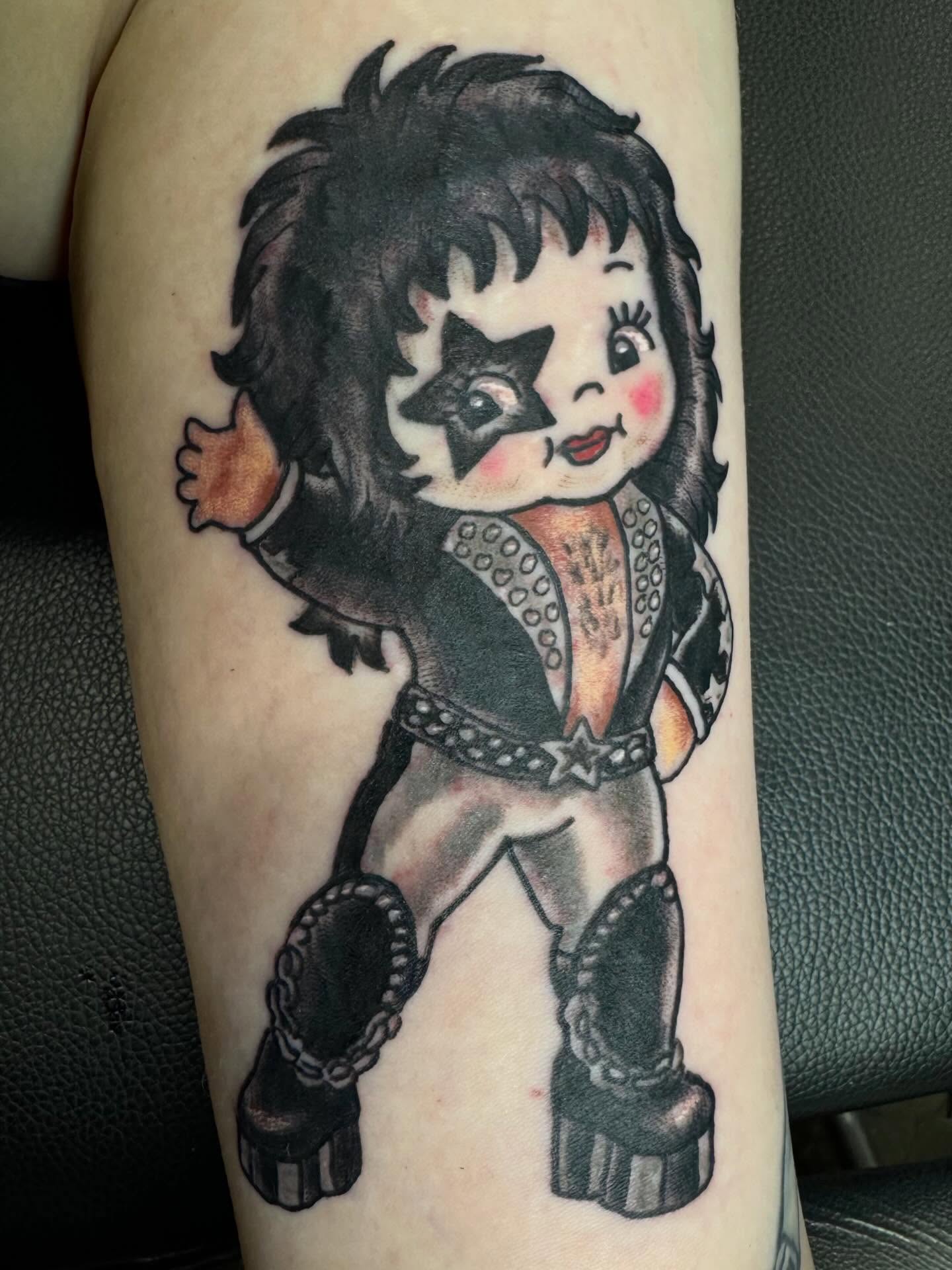 Tattoo by @dvasqueztattoo — black_and_grey