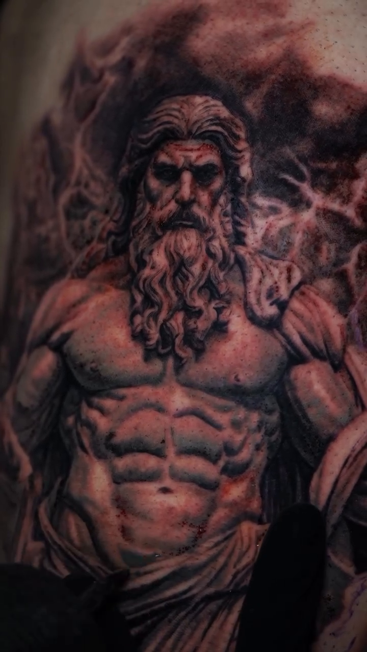 Tattoo by @artedececil — realism, black_and_grey