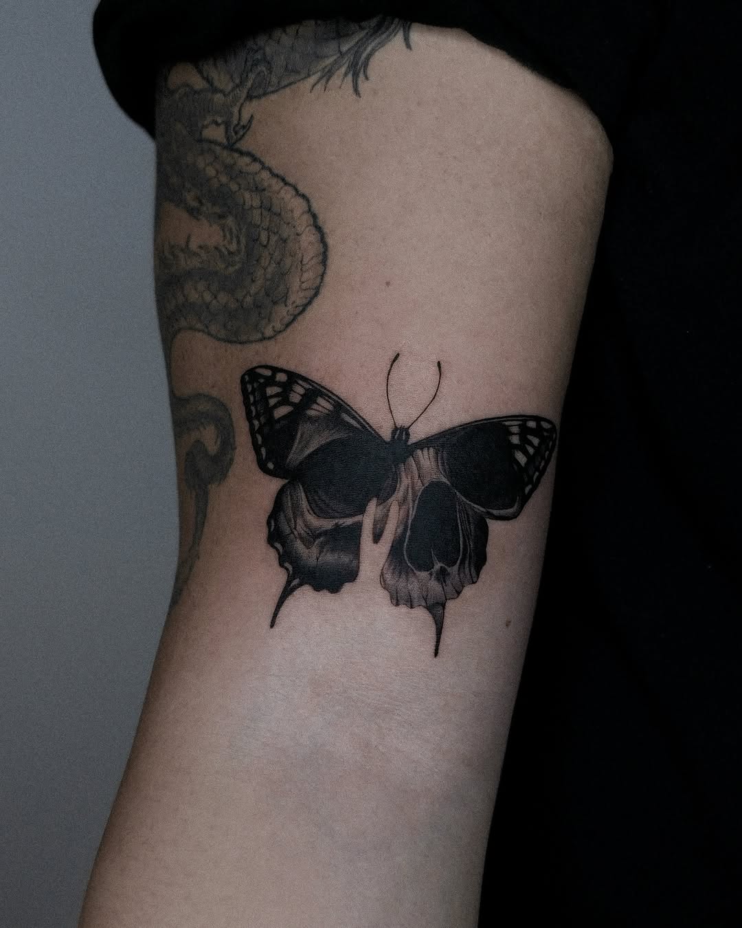 Tattoo by @melo_tatt — black_and_grey, realism
