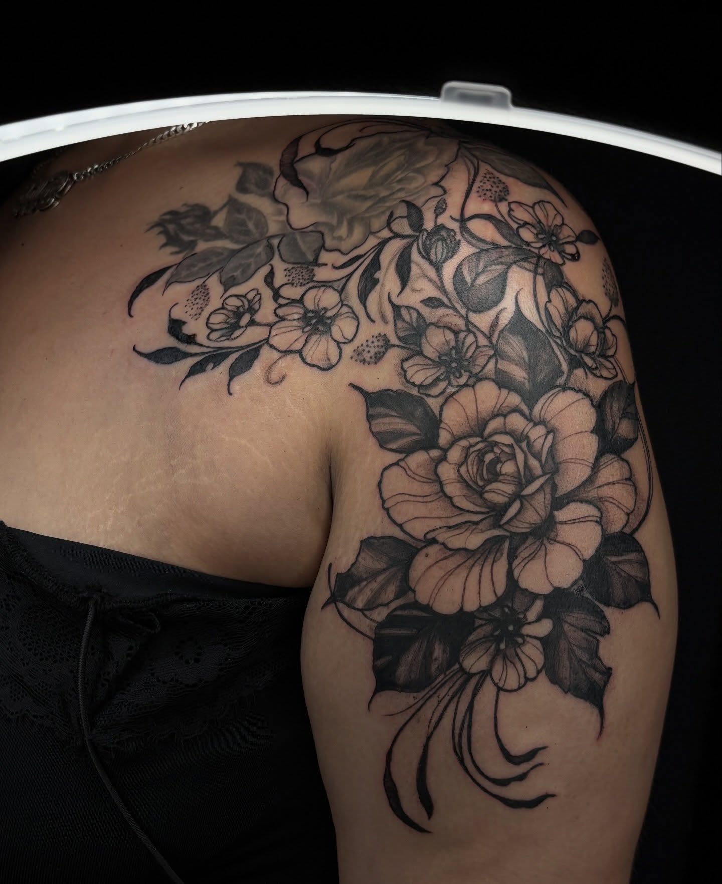 Floral bouquet realism tattoo on the thigh by πͺππππ π¨ππππππ
ππ π΅π, West Hempstead, New York