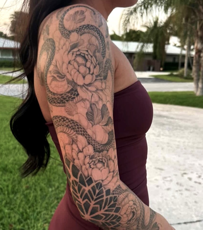 Tattoo by @yongjuntattoo β japanese_irezumi, black_and_grey