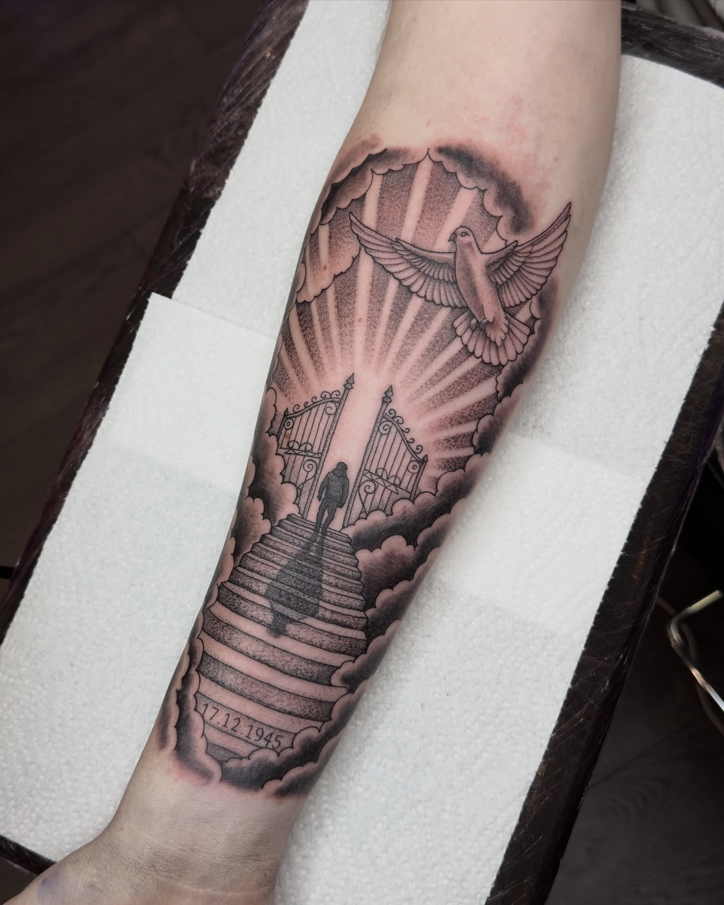 Tattoo by @egorgoltva — black_and_grey, realism