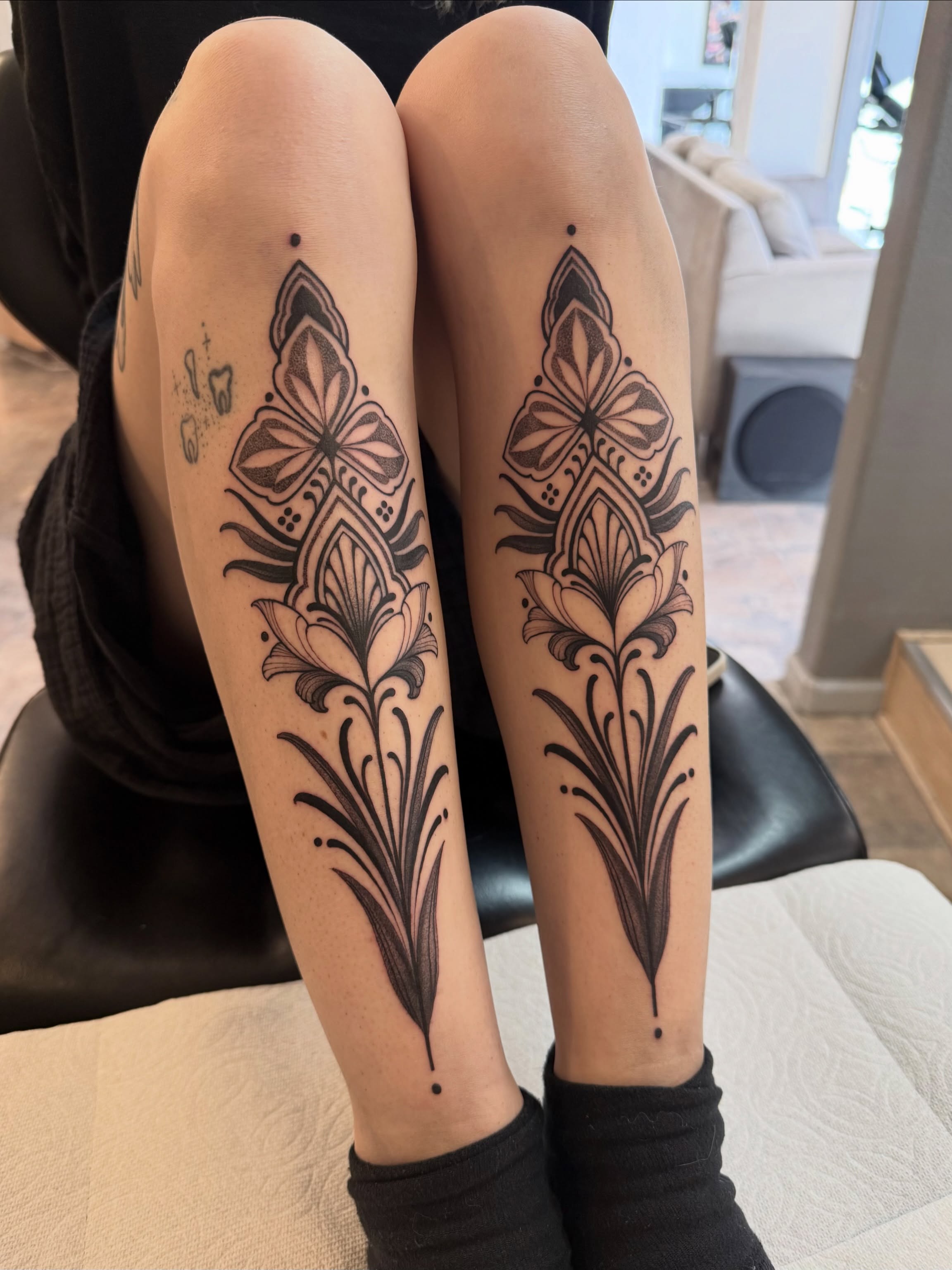 Tattoo by @blacklambx — black_and_grey