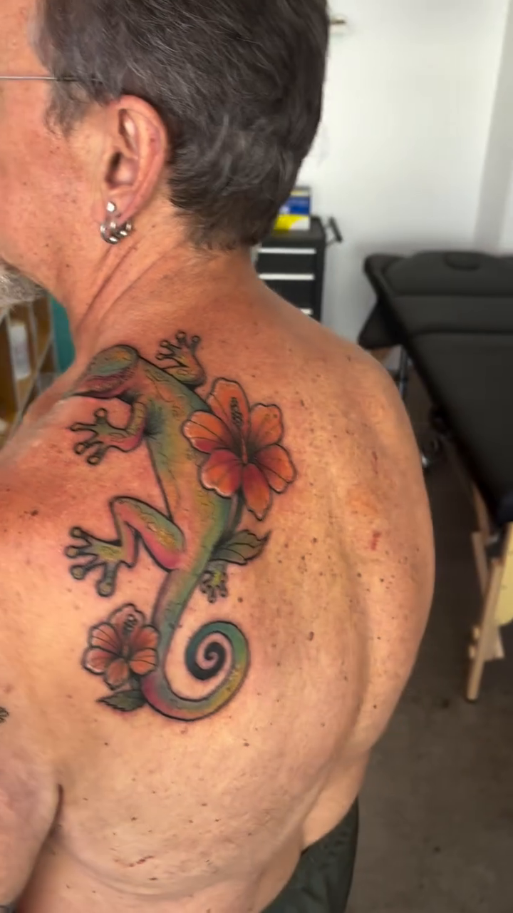 Tattoo by @twinleaftattoo — new_school