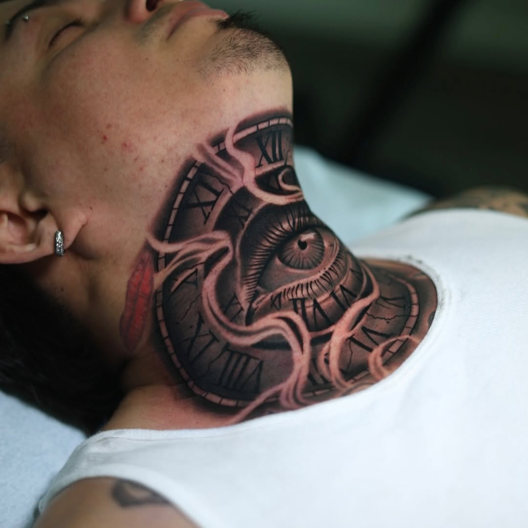 Tattoo by @tiagoink__ — realism, black_and_grey