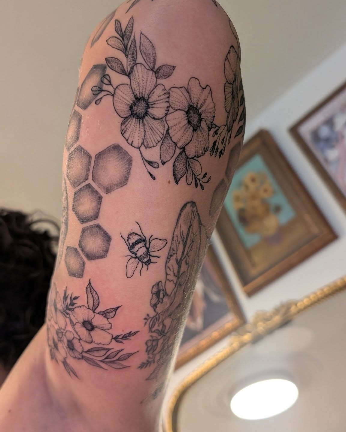 Tattoo by @tattoosbyminda โ black_and_grey, geometric