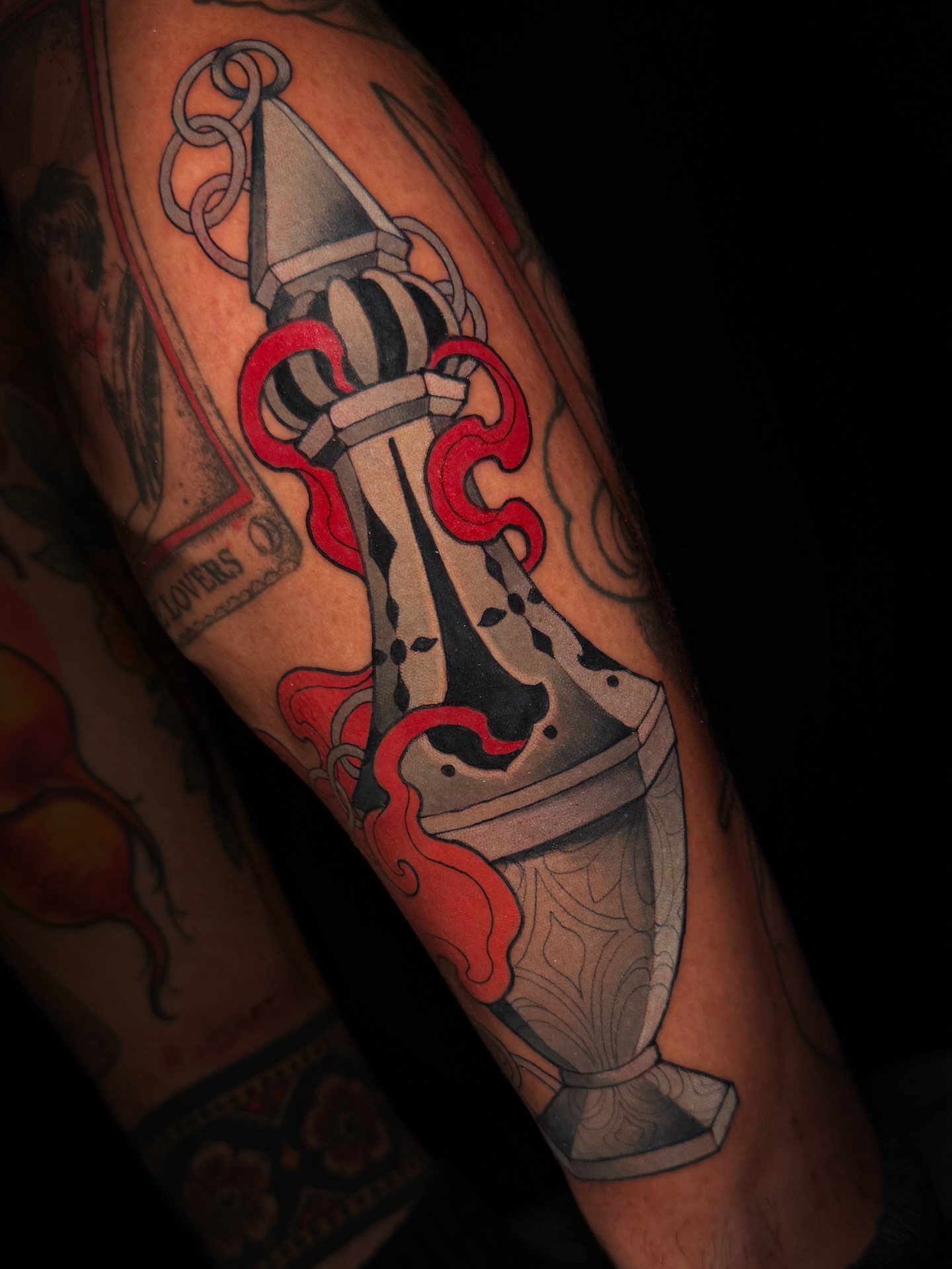 Tattoo by @kikifiligree — american_traditional, neo_traditional