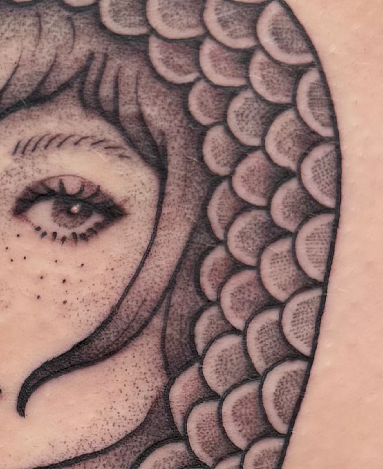 Tattoo by @bodyartbyali — dotwork, realism